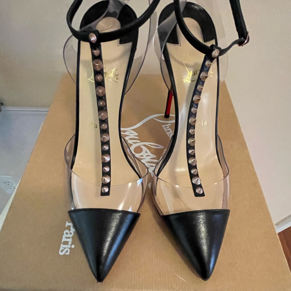 TAKING OFFERS‼️PVC Nosy Spike